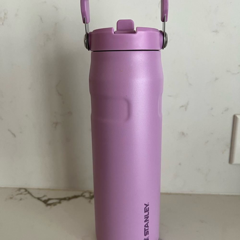 Stanley Spring 🐇 Lavender Aerolight Insulated Bottle